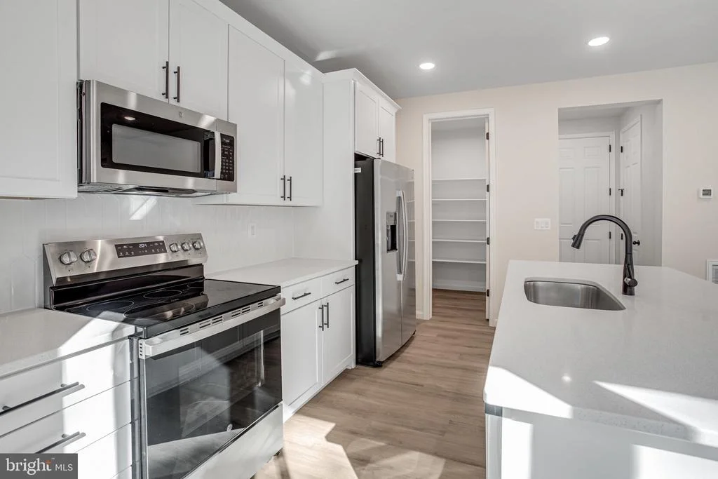 Photo of 2812 WHITE TAIL DRIVE