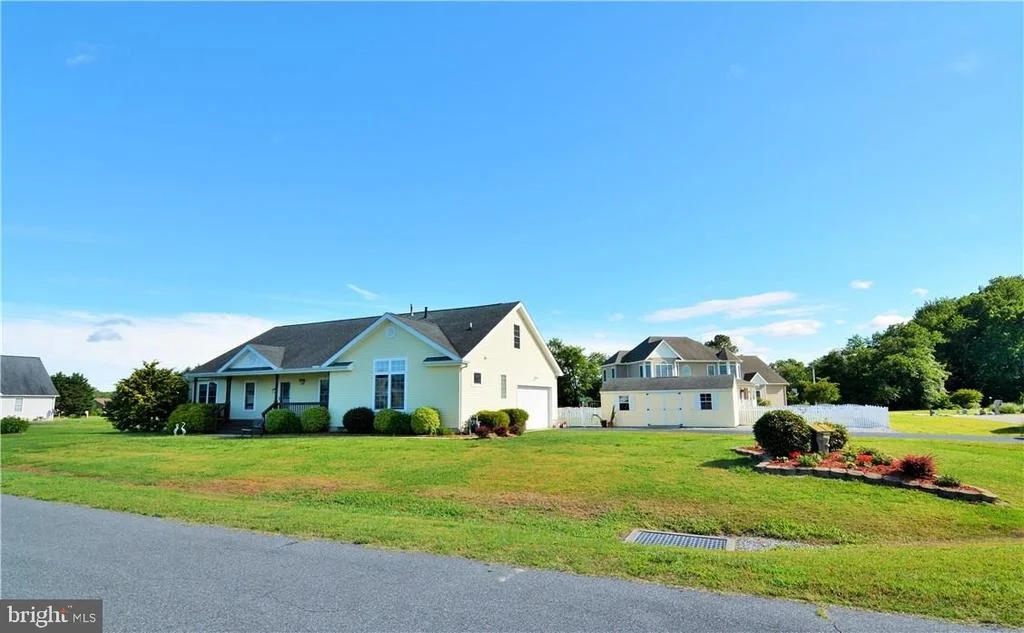 Photo of 502 MAPLE COURT