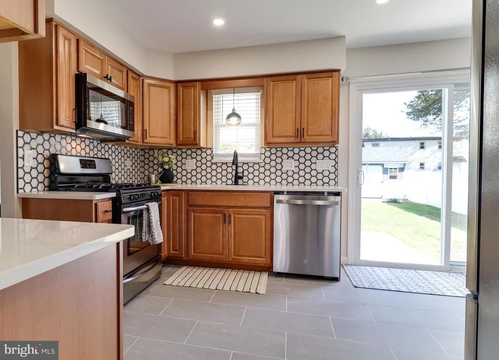 Photo of 330 PRICE AVENUE