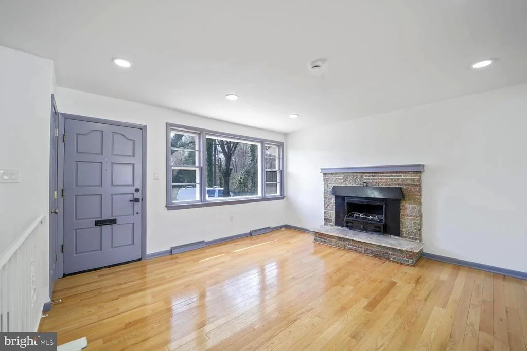 Photo of 5006 MATHILDA LANE