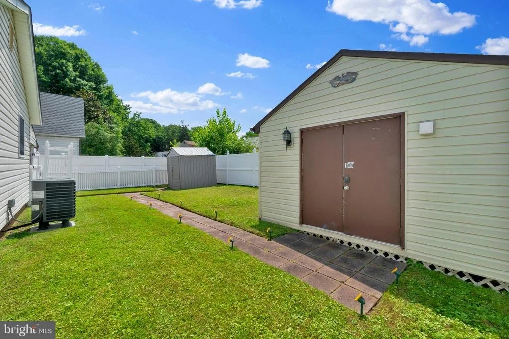 Photo of 8029 SHORE ROAD