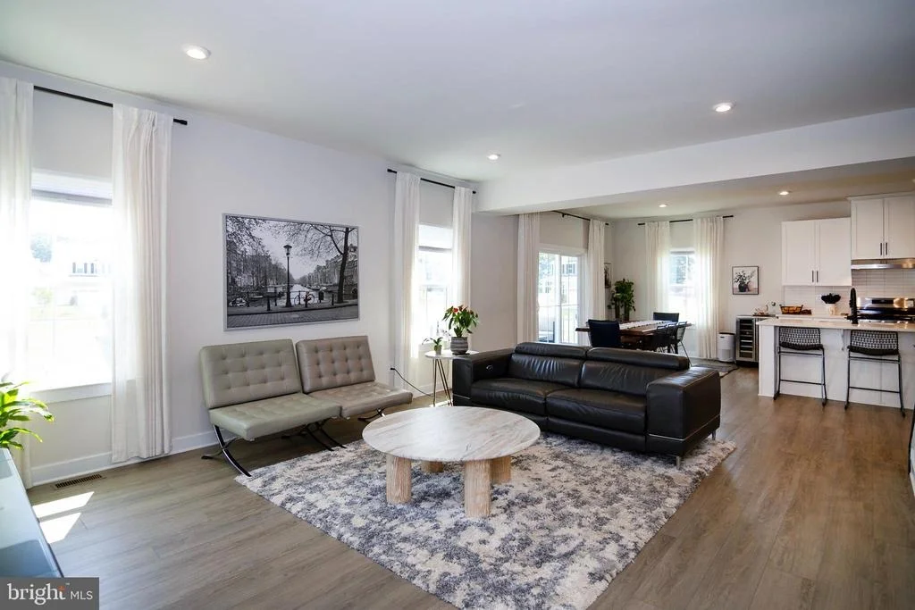 Photo of 17 SEQUOIA COURT