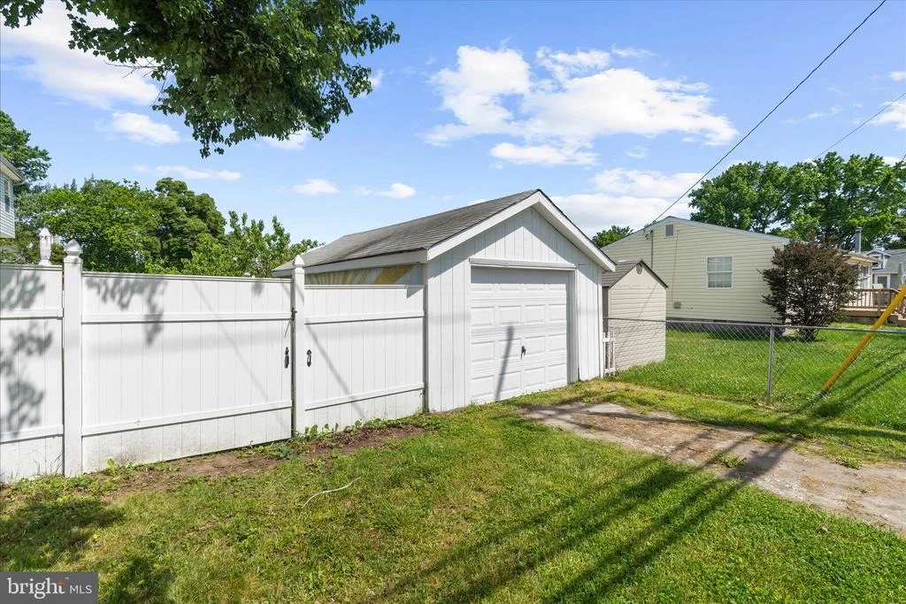 Photo of 7825 BRIDGE DRIVE