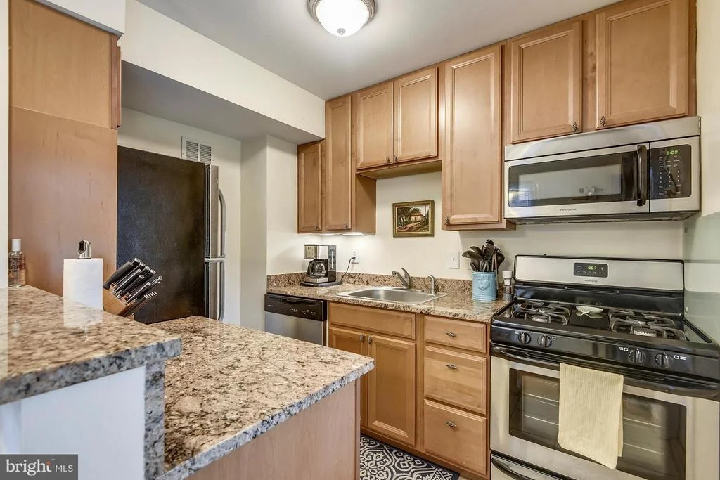 Photo of 1105 DENNIS AVENUE