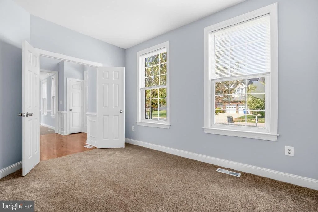 Photo of 14003 LAKE MEADOWS DRIVE