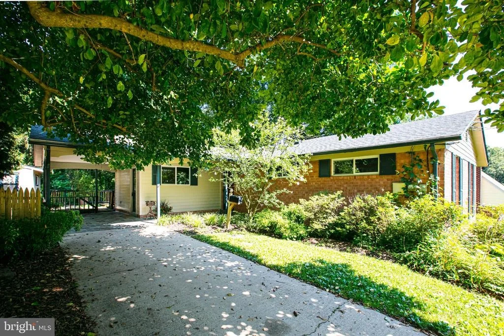 Photo of 5318 WEYMOUTH DRIVE