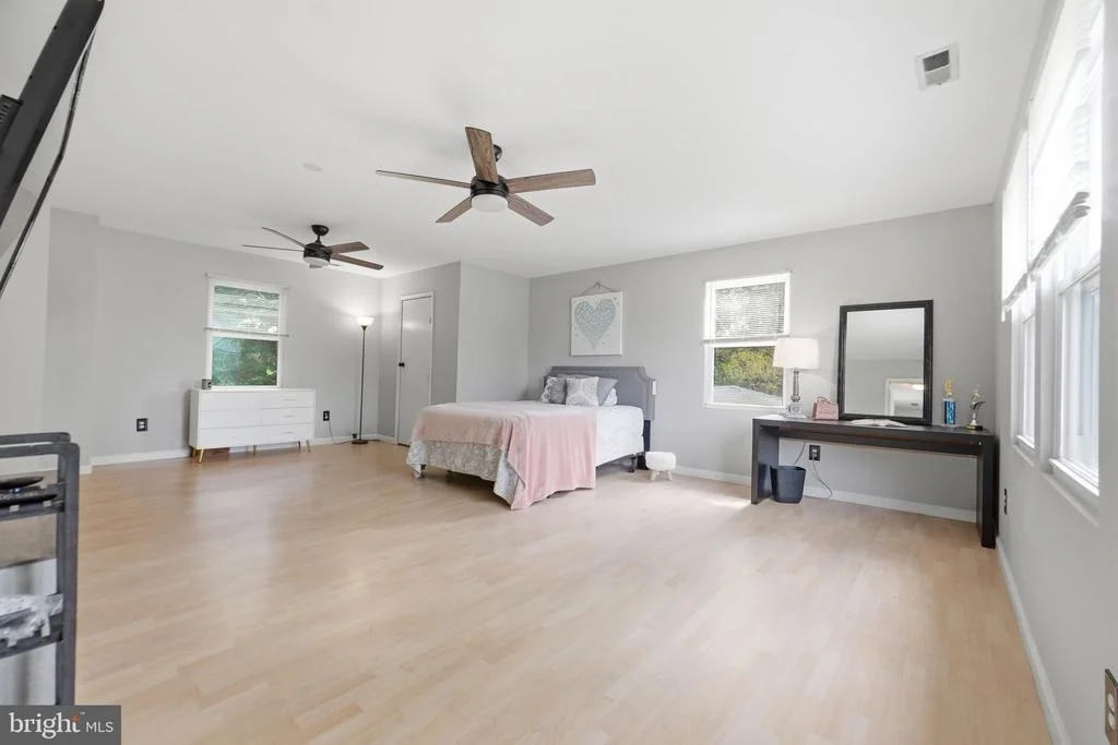 Photo of 5943 SNEED DRIVE