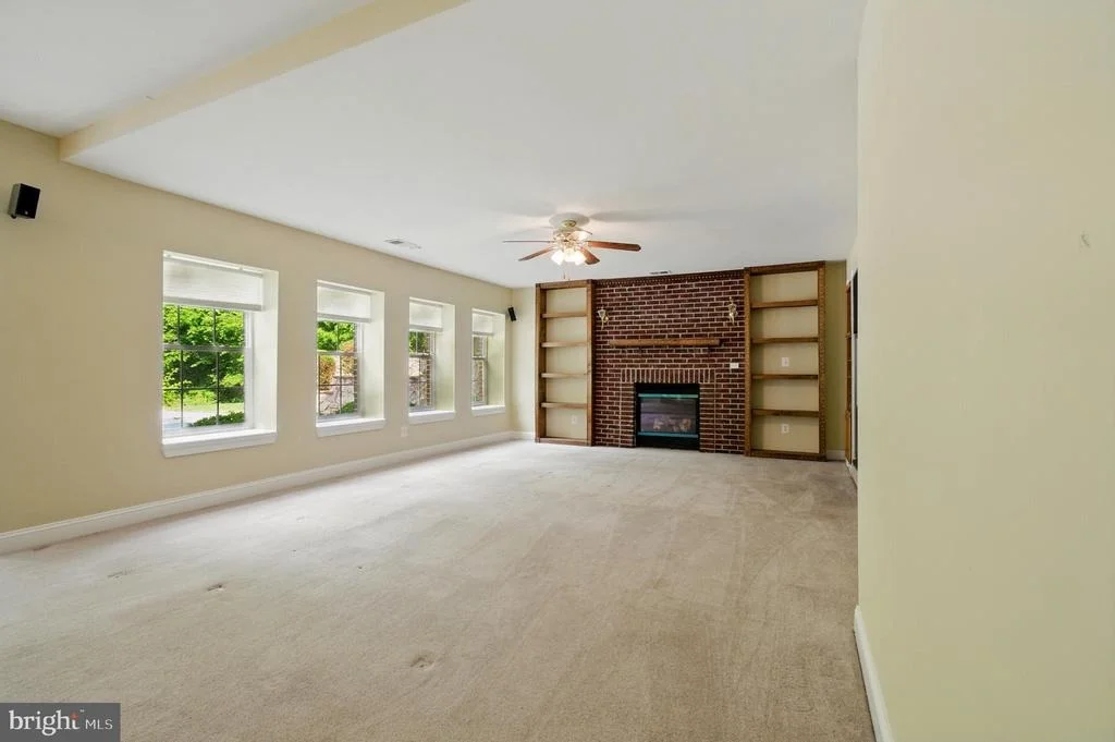 Photo of 1002 COVINGTON WAY