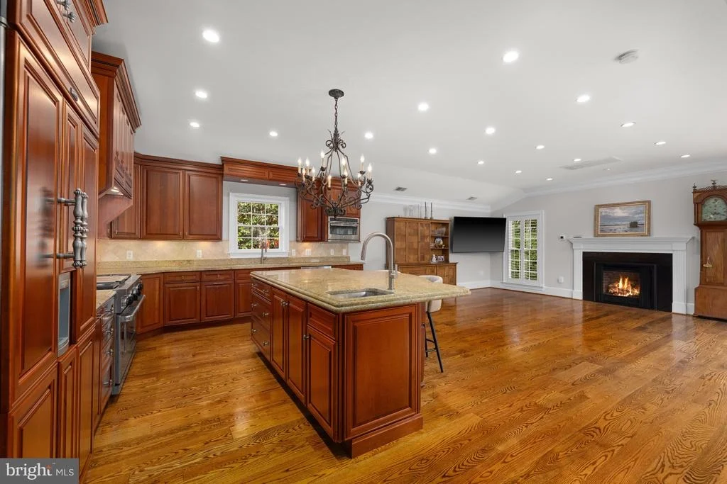 Photo of 8015 GLENDALE ROAD