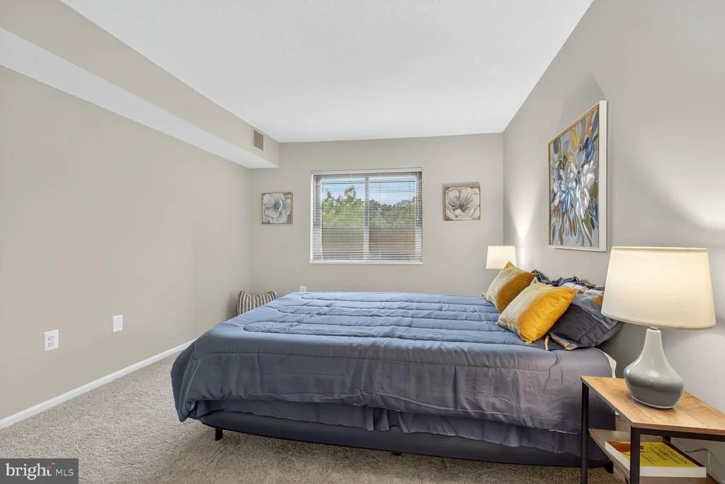 Photo of Unit 3802 at 15115 INTERLACHEN DRIVE
