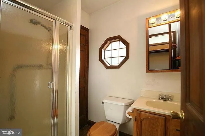 Photo of 5439 SHOOKSTOWN ROAD