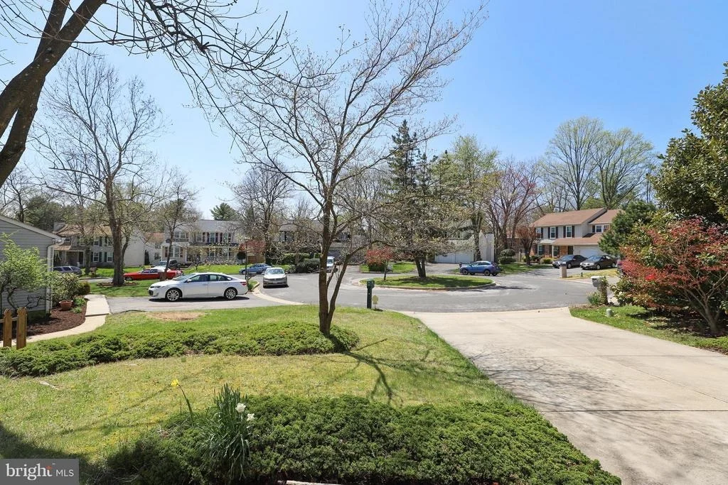 Photo of 19 SCHUBERT COURT