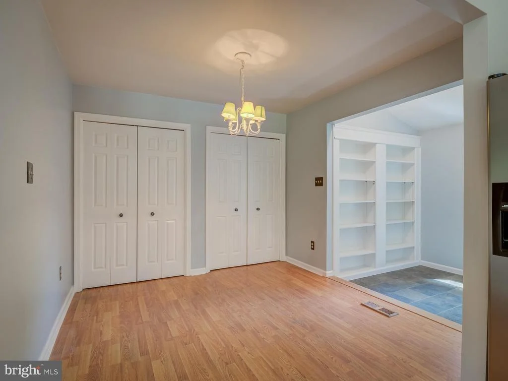 Photo of 370 WILETT DRIVE