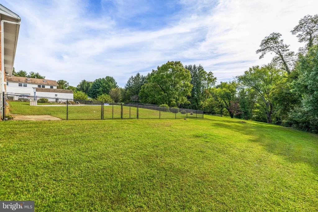 Photo of 12721 MANOR ROAD