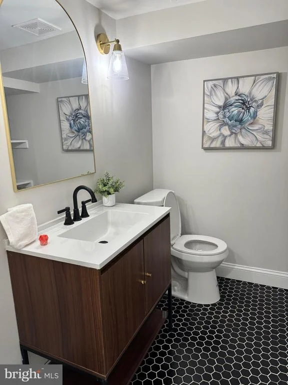 Photo of 9513 BILTMORE DRIVE