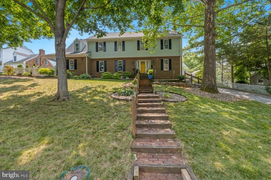 Photo of 608 BELLVIEW AVENUE