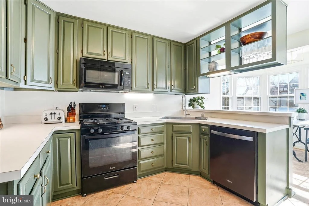 Photo of 2379 BEAR DEN ROAD
