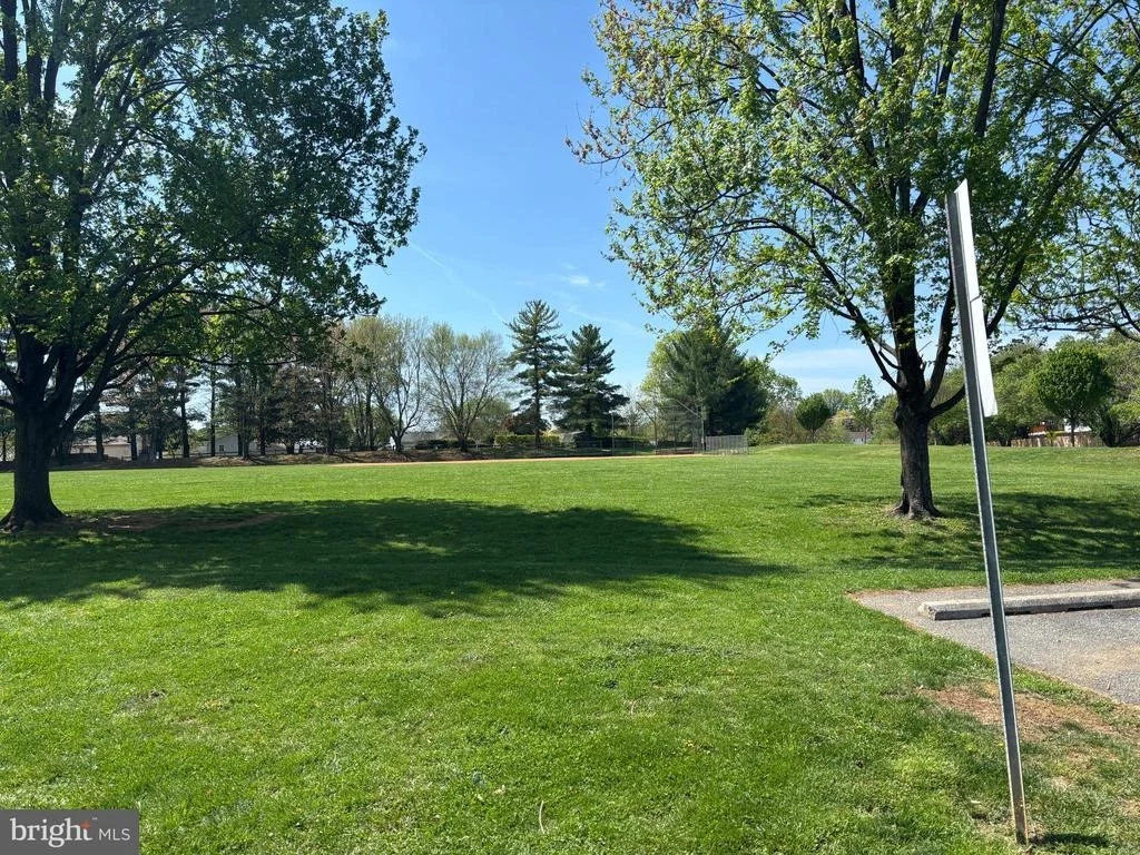 Photo of 15501 PEACH LEAF LANE