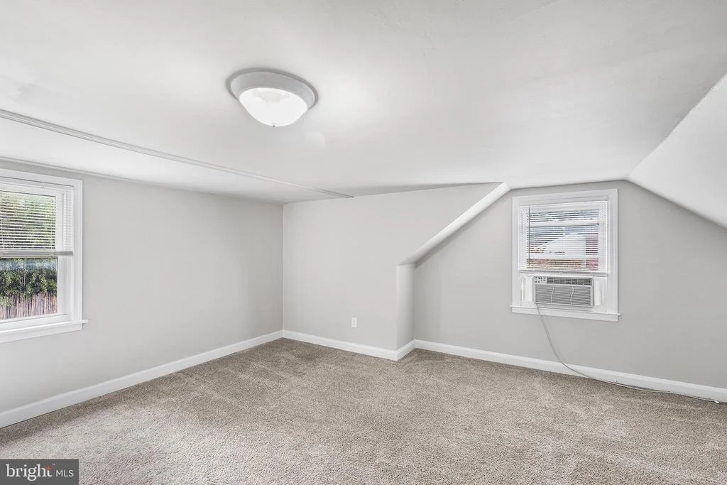 Photo of 14 GIBBONS BOULEVARD