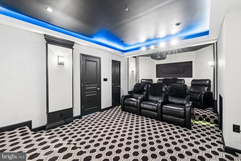 Photo of 8328 PINE KNOTT COURT