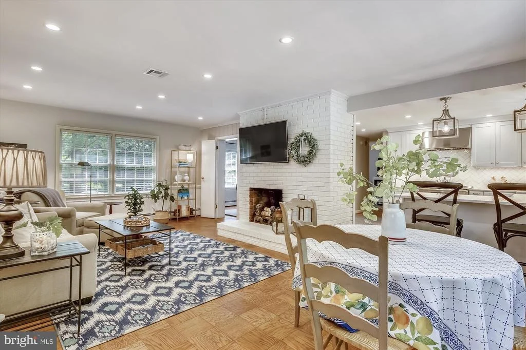 Photo of 1446 WOODACRE DRIVE