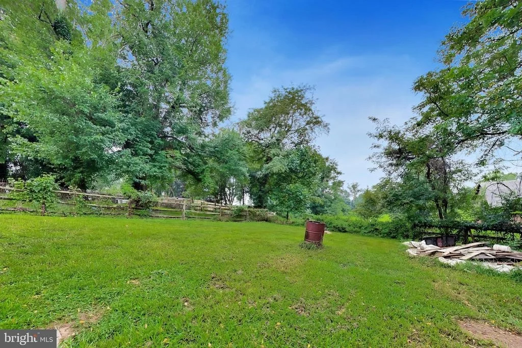 Photo of 16008 BATSON ROAD