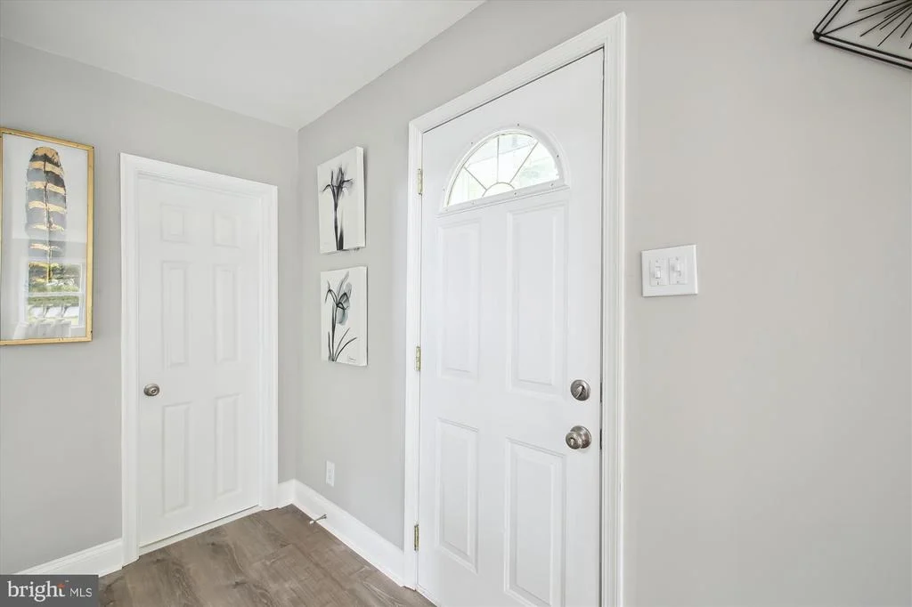 Photo of 8413 GENEVA ROAD
