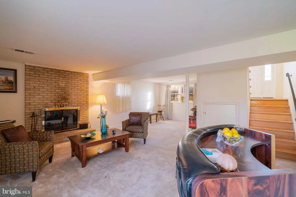Photo of 4709 IRIS PLACE