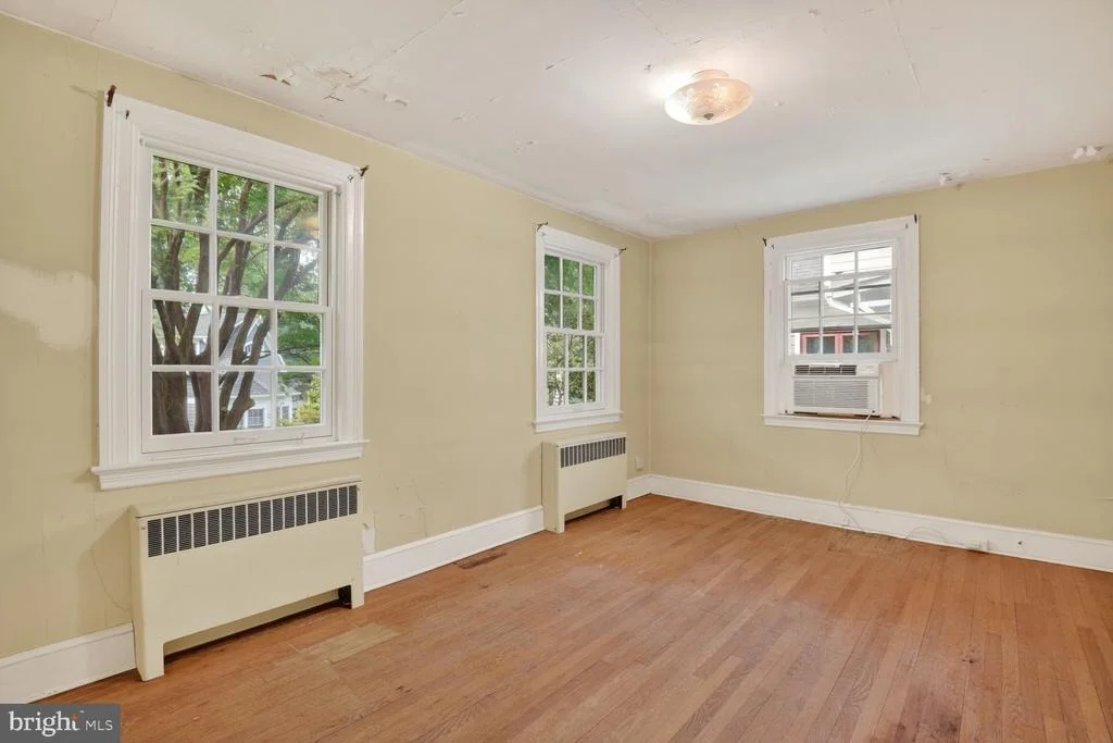 Photo of 702 MCNEILL ROAD