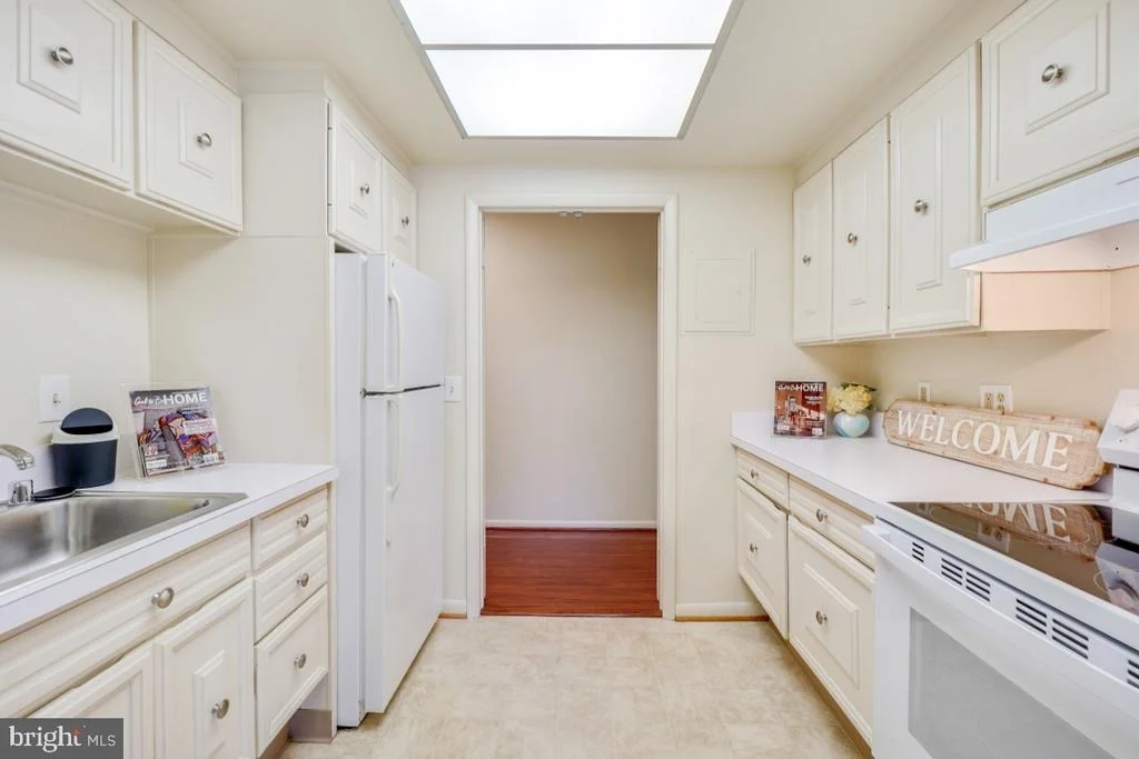 Photo of Unit 82B at 3630 GLENEAGLES DRIVE