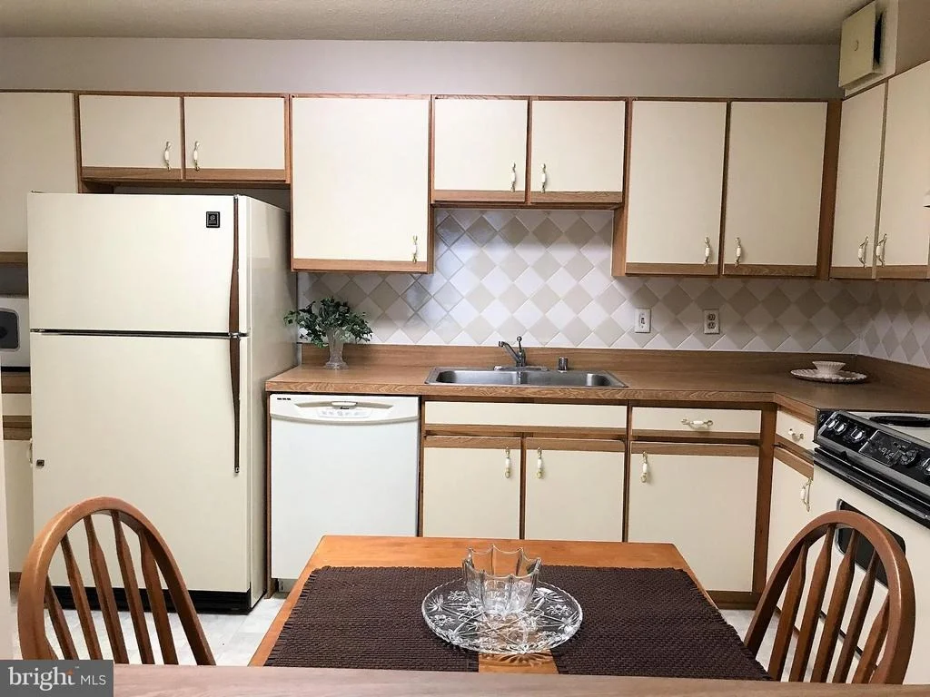 Photo of Unit 209 at 15107 INTERLACHEN DRIVE