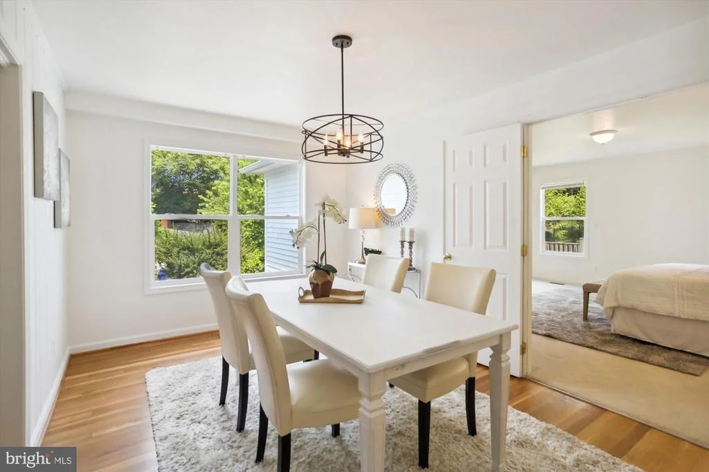 Photo of 17 PIPING ROCK DRIVE