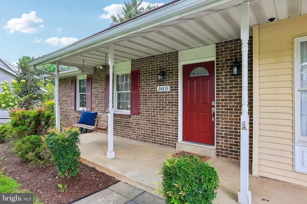 Photo of 24833 SHOWBARN CIRCLE