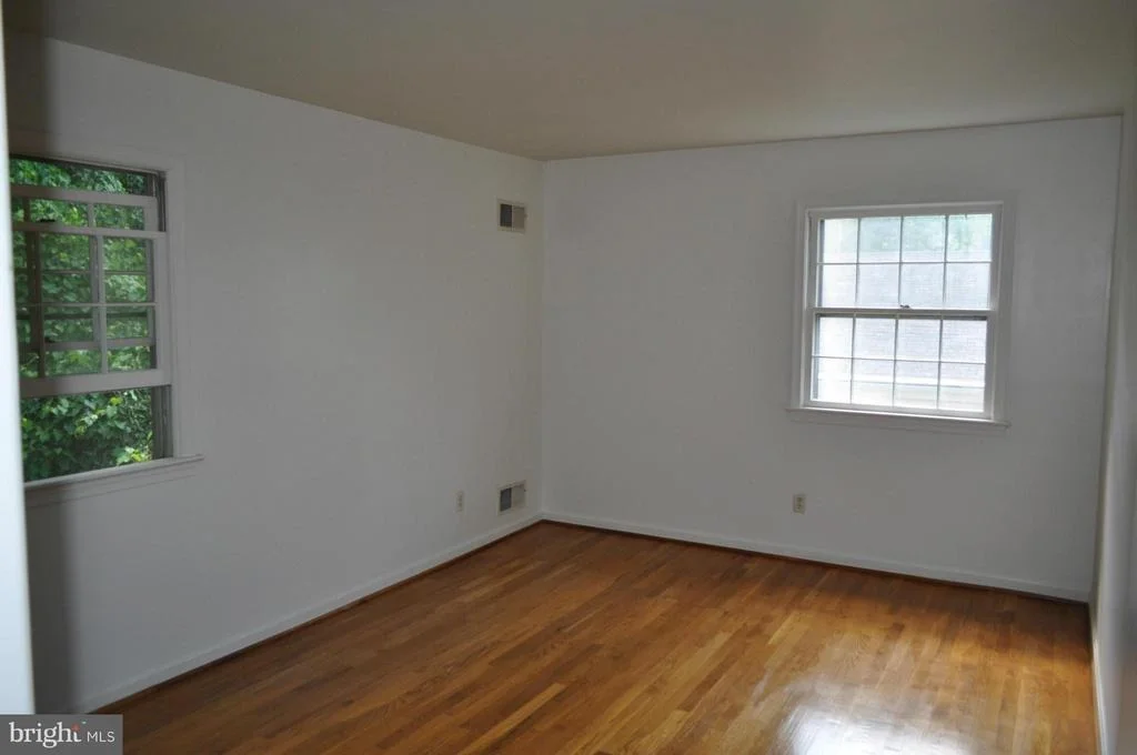 Photo of 8614 TUCKERMAN LANE
