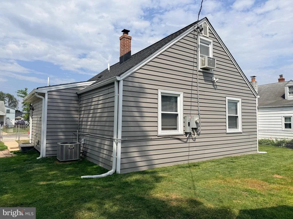 Photo of 8217 CORNWALL ROAD