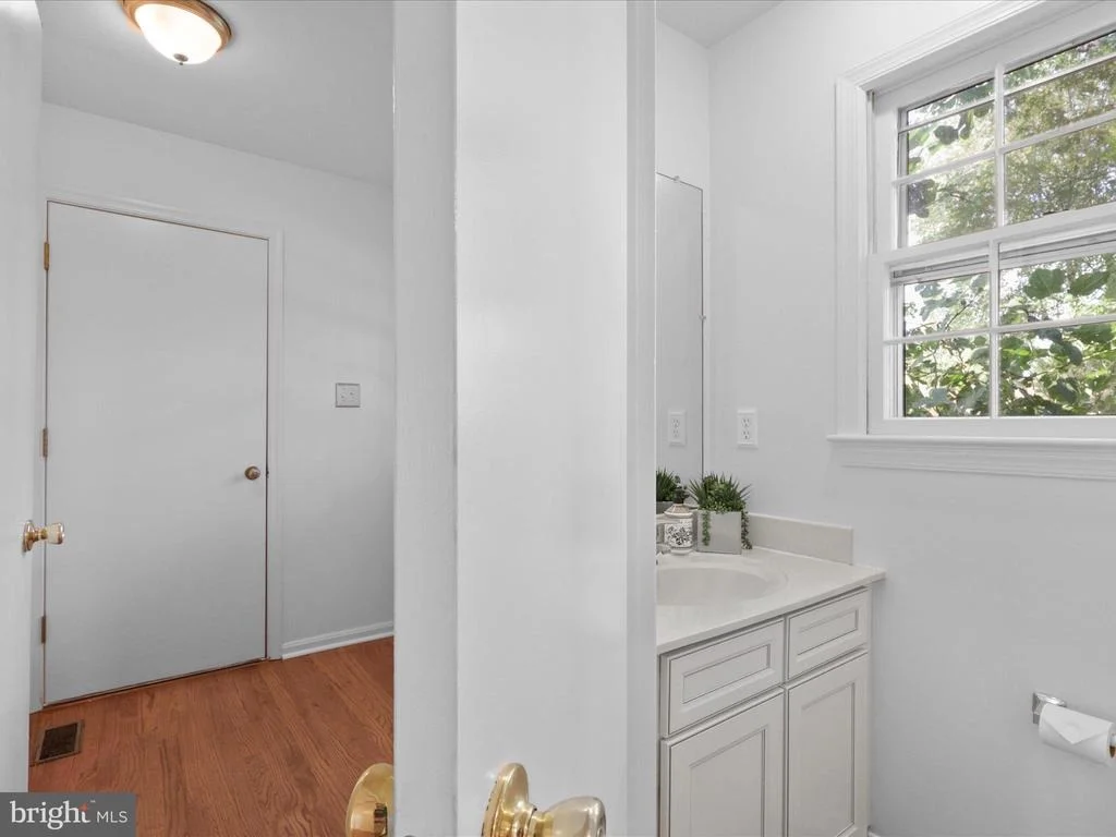 Photo of 8223 TREEBROOKE LANE
