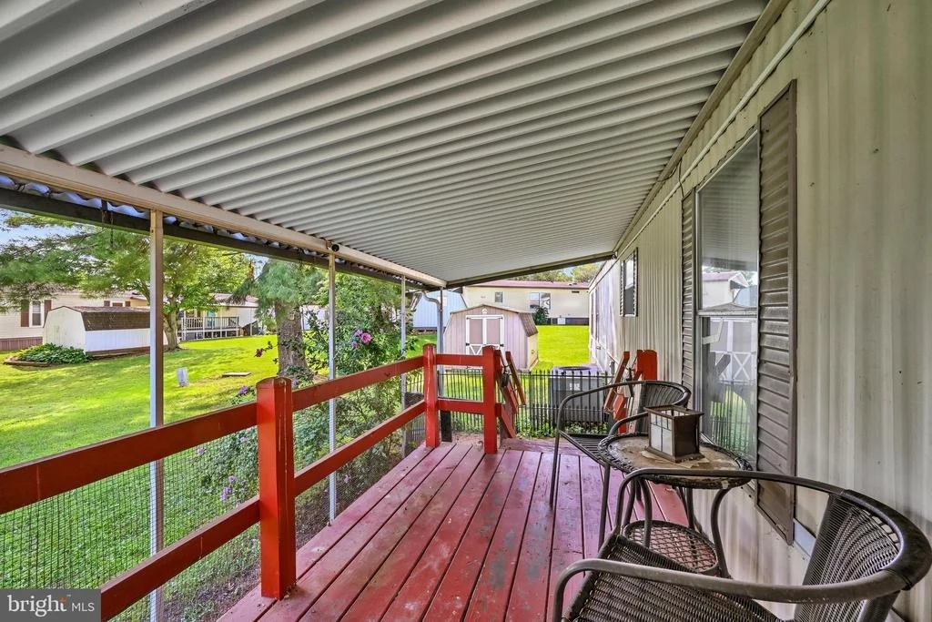 Photo of 25 WILLOW TREE LANE