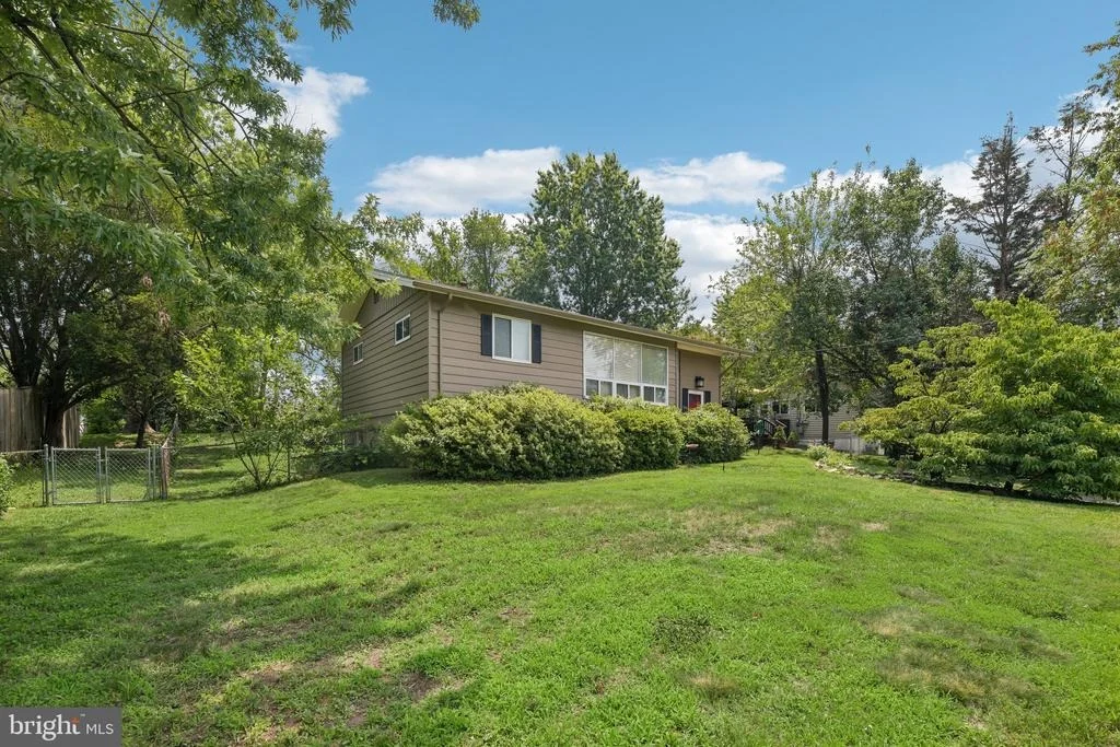 Photo of 4957 REGINA DRIVE