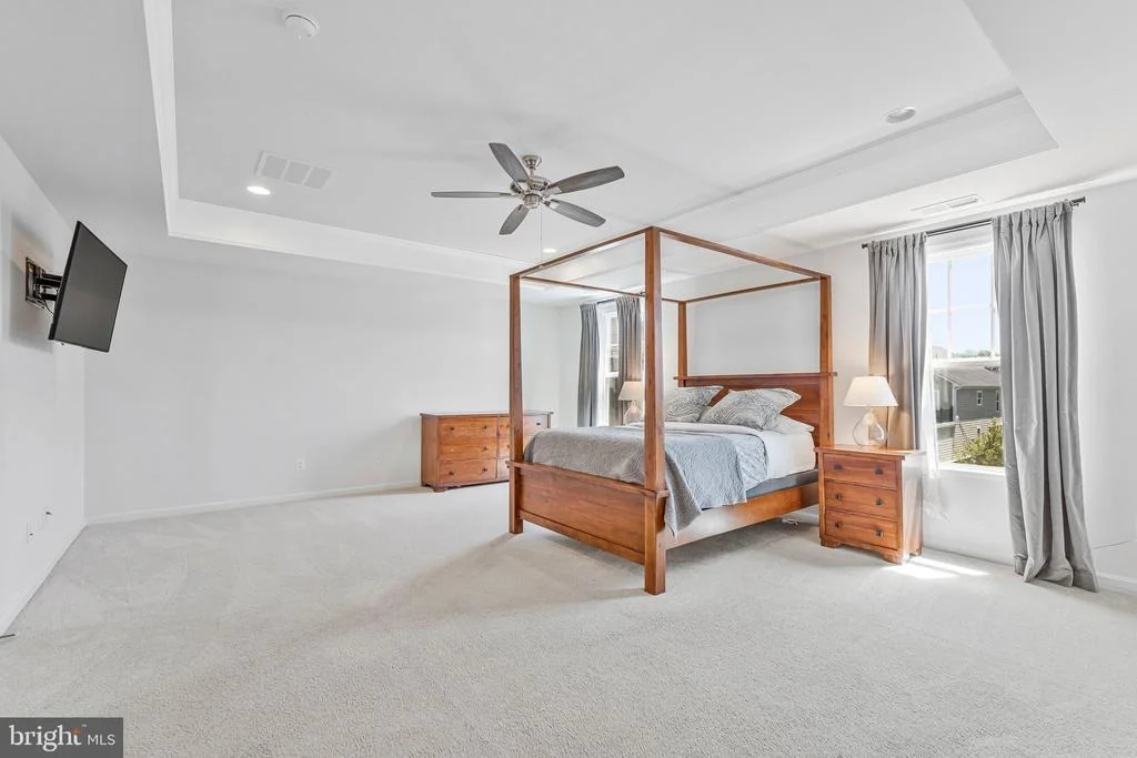 Photo of 1007 THEMIS STREET SE
