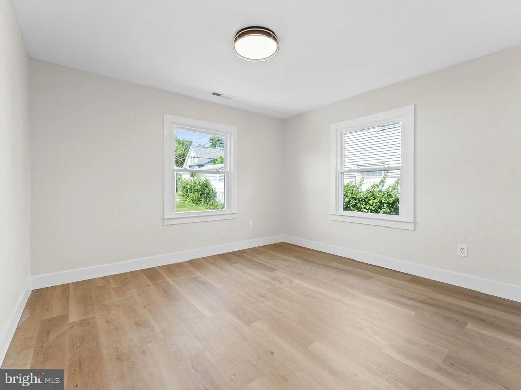 Photo of 65 BARNWELL LANE
