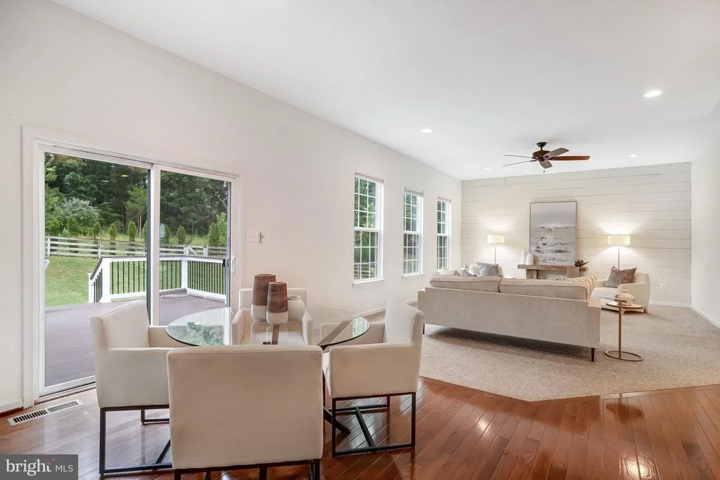 Photo of 26798 BARNSLEY PLACE