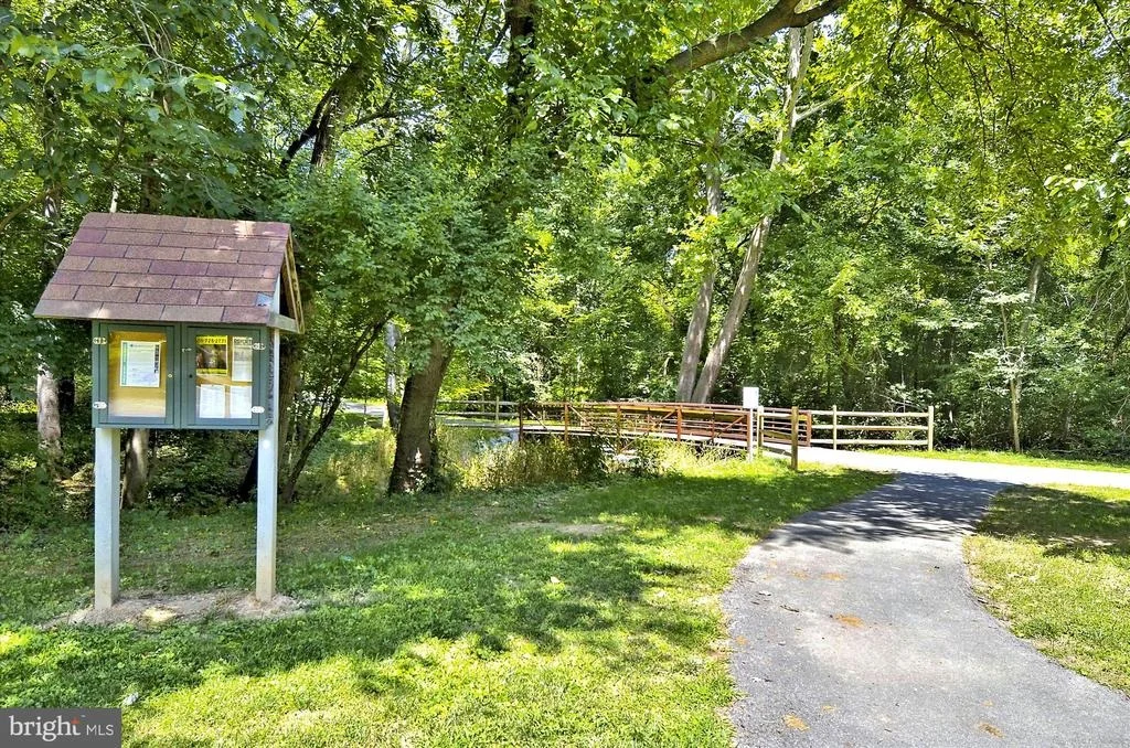 Photo of 9905 HEDIN DRIVE