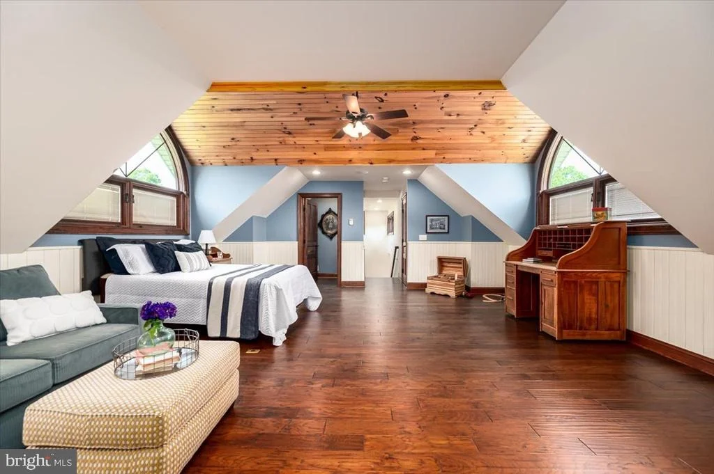 Photo of 6675 MARSHALL ROAD