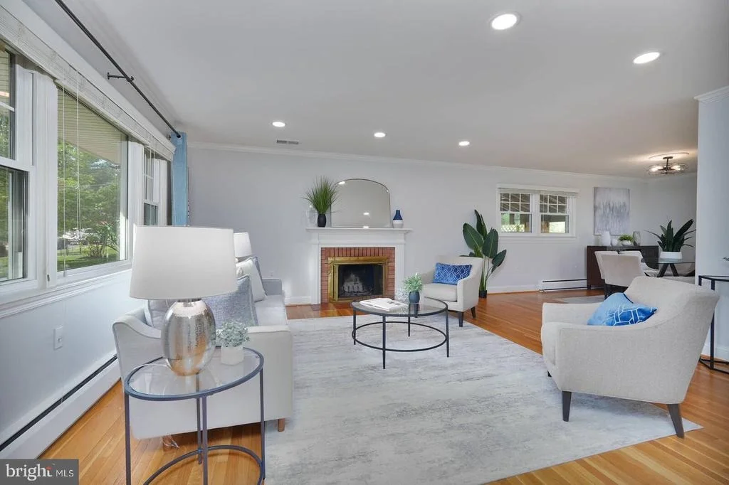 Photo of 1635 DINNEEN DRIVE