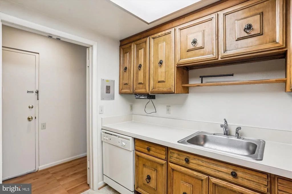 Photo of Unit 102D at 3640 GLENEAGLES DRIVE