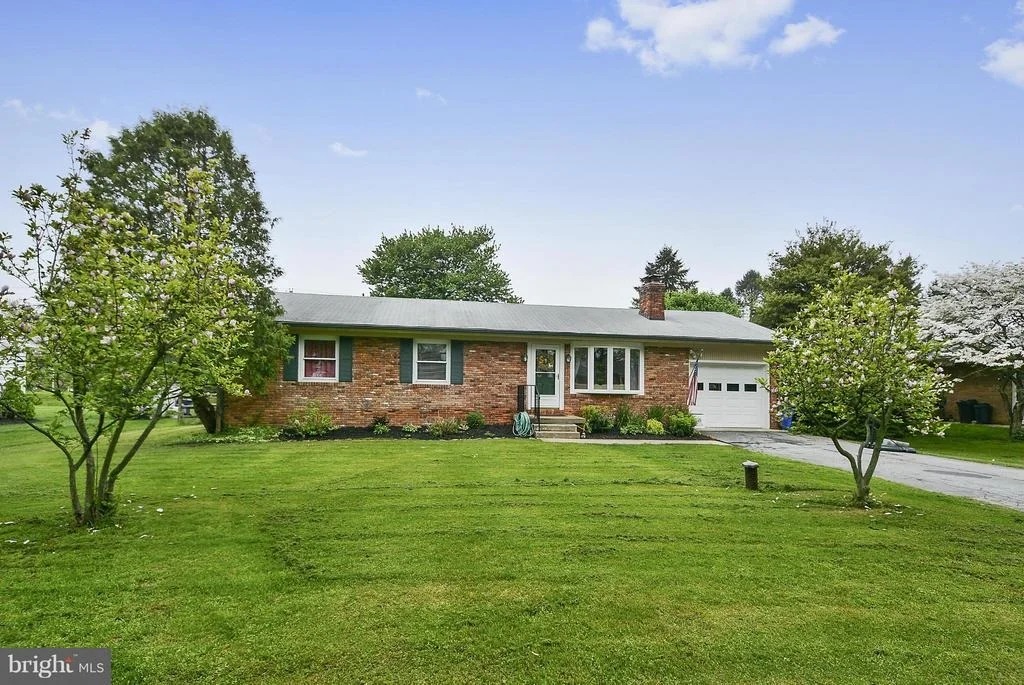 Photo of 7810 SPOUT SPRING ROAD