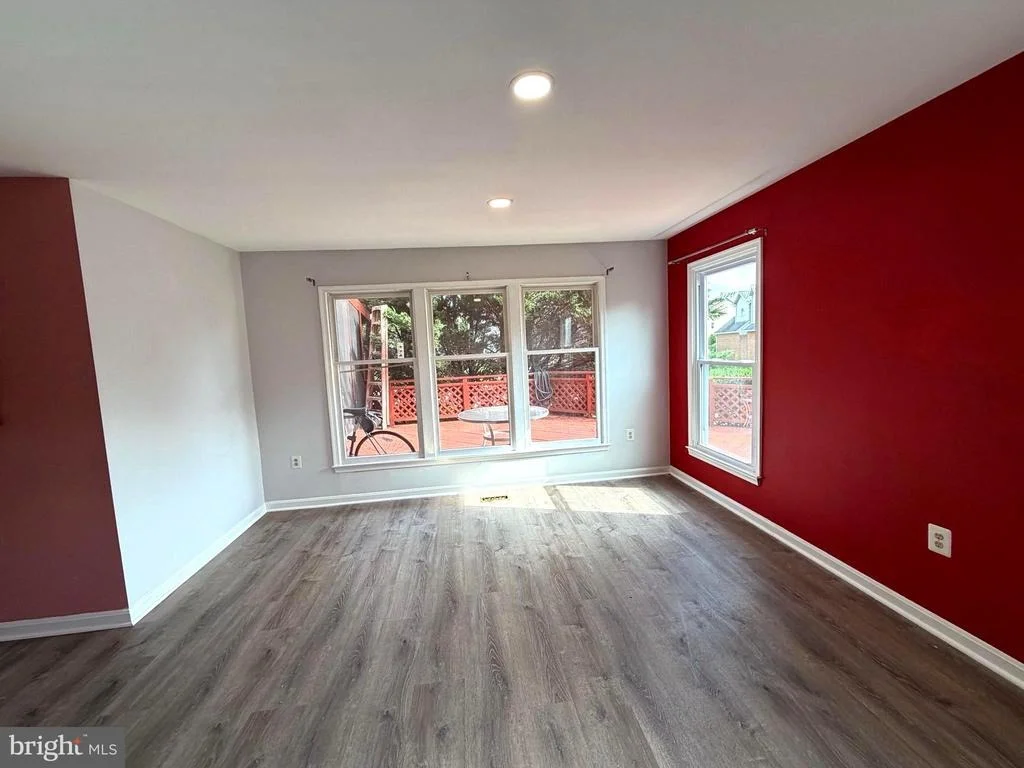 Photo of 9348 CREEKVIEW DRIVE