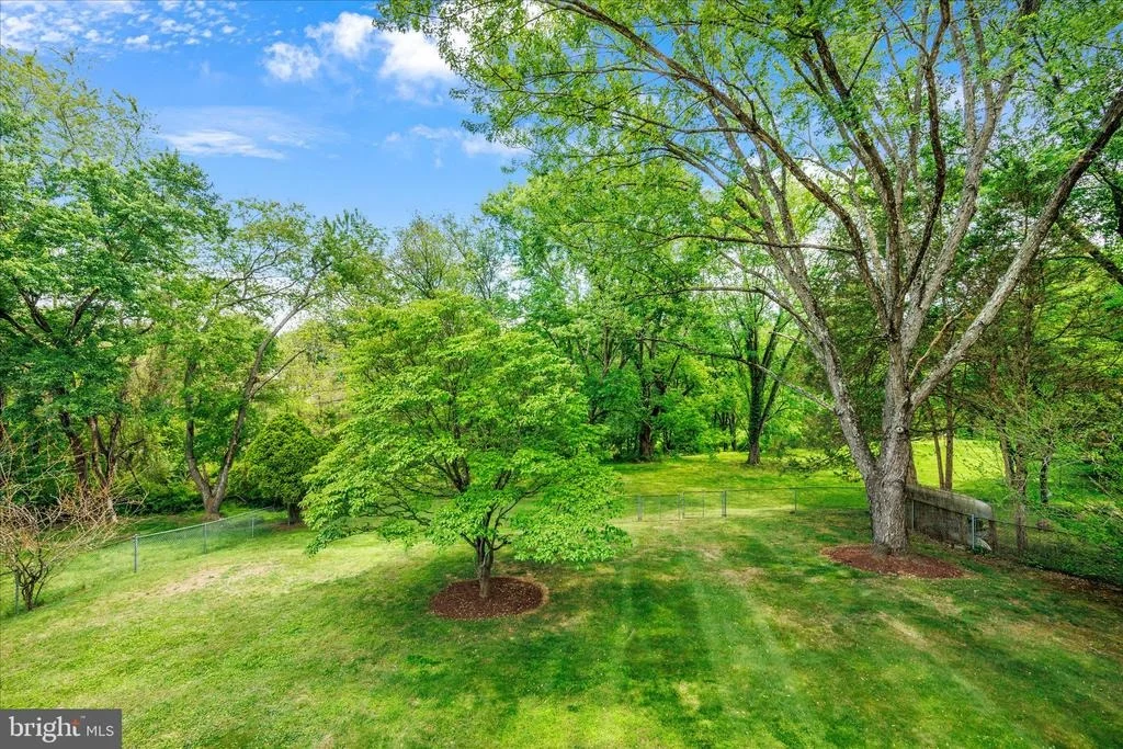 Photo of 3204 LLEWELLYN FIELD ROAD