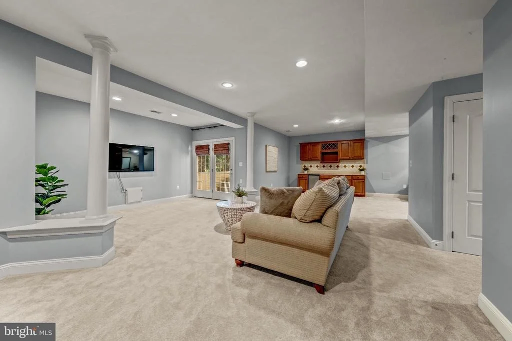 Photo of 24165 SPRING MEADOW CIRCLE