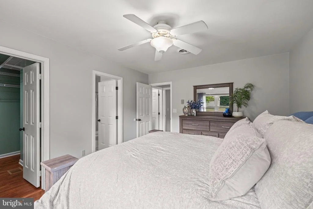 Photo of 223 PINEVIEW DRIVE